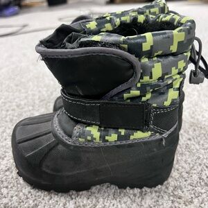 Athletech Black and Green Kids Snow Boots